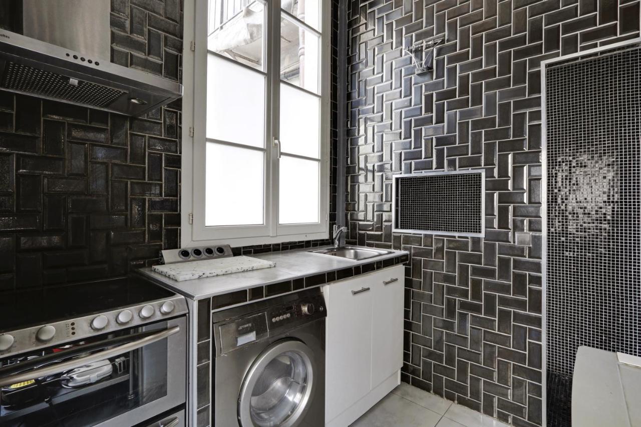 Pick A Flat'S Apartments In Le Marais - Rue Saint Merri Parijs Buitenkant foto