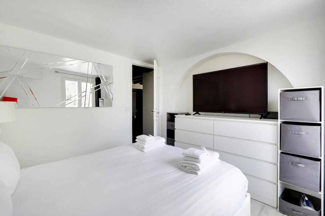 Pick A Flat'S Apartments In Le Marais - Rue Saint Merri Parijs Buitenkant foto