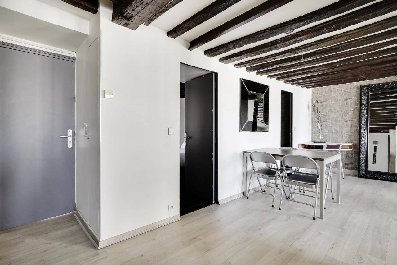 Pick A Flat'S Apartments In Le Marais - Rue Saint Merri Parijs Buitenkant foto